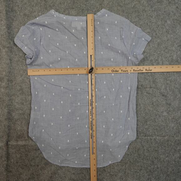 Cloth and Stone Top Womens Small V-Neck Chambray Embroidered Blue - Picture 6 of 9